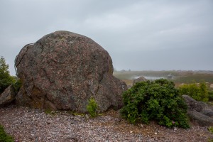 wpid1464-Erratic-boulder-2.jpg